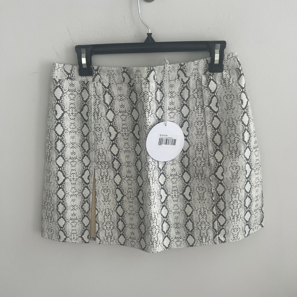 Princess Polly ~ Skirt